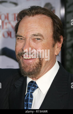 Rip Torn 11/20/05 Deine, Meine und unsere @ Arclight Hollywood Foto: Fuminori Kaneko/HNW/PictureLux (20. November 2005) Stockfoto