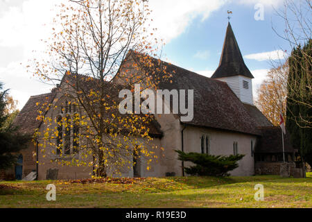 St James Church, Elstead, Herbst, Surrey, England Stockfoto