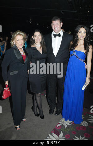 (L-R), Gretel Roslyn Packer Packer, James Packer und Erica Packer der Victor Chang'Herz zu Herz' Ball in Sydney Convention und Exhibition Centre. Sydney, Australien - 01.08.09. Stockfoto