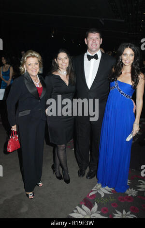 (L-R), Gretel Roslyn Packer Packer, James Packer und Erica Packer der Victor Chang'Herz zu Herz' Ball in Sydney Convention und Exhibition Centre. Sydney, Australien - 01.08.09. Stockfoto