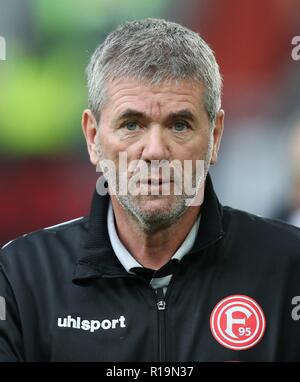 Düsseldorf Düsseldorf, Deutschland. 10 Nov, 2018. firo: 10.11.2018 Fußball, Fußball: 1. Bundesliga, Saison 2018/2019 Fortuna Düsseldorf Düsseldorf - Hertha BSC Berlin Fortuna Trainer, Coach, Friedhelm Funkel, Portrait, Kopf, | Verwendung der weltweiten Kredit: dpa/Alamy leben Nachrichten Stockfoto