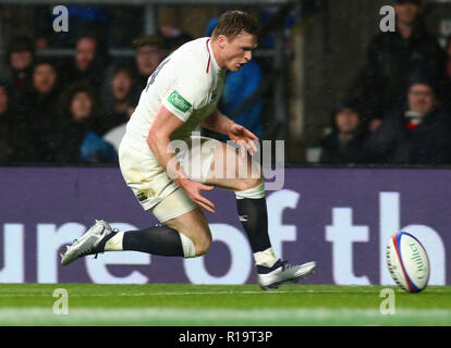 London, Großbritannien. 10 Nov, 2018. Owen Farrell von England während Quilter Internationale zwischen England und Neuseeland bei Twickenham Stadium, London, England am 10. Nov 2018. Credit: Aktion Foto Sport/Alamy leben Nachrichten Stockfoto