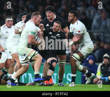 London, Großbritannien. 10 Nov, 2018. Sam Underhill von England während Quilter Internationale zwischen England und Neuseeland bei Twickenham Stadium, London, England am 10. Nov 2018. Credit: Aktion Foto Sport/Alamy leben Nachrichten Stockfoto