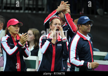 Prag, Tschechische Republik. 10 Nov, 2018. Team der Vereinigten Staaten in Aktion während der 2018 Fed Cup Finale zwischen der Tschechischen Republik und den Vereinigten Staaten von Amerika in Prag in der Tschechischen Republik. Credit: Slavek Ruta/ZUMA Draht/Alamy leben Nachrichten Stockfoto