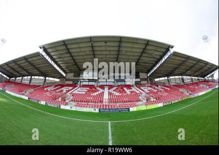 Racecourse Ground, Wrexham, Großbritannien. 10 Nov, 2018. ; Rugby League World Cup Qualifier, Kapitäne, Wales/Irland; Racecourse Ground vor dem Team Credit: Richard Long/News Bilder Credit: Aktuelles Bilder/Alamy leben Nachrichten Stockfoto