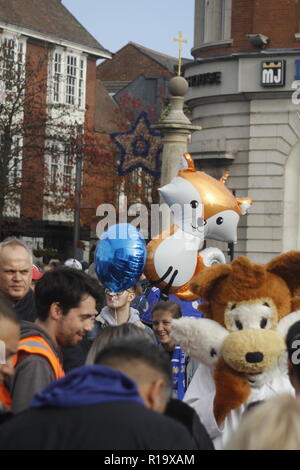 März für Leiceter Knun Vichai Srivaddhanaprabha 10. November 2018 Stockfoto