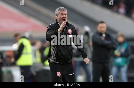 Düsseldorf Düsseldorf, Deutschland. 10 Nov, 2018. firo: 10.11.2018 Fußball, Fußball: 1. Bundesliga, Saison 2018/2019 Fortuna Düsseldorf Düsseldorf - Hertha BSC Berlin Fortuna Trainer, Coach, Friedhelm Funkel, Geste, Gestik, | Verwendung der weltweiten Kredit: dpa/Alamy leben Nachrichten Stockfoto