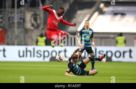 Düsseldorf Düsseldorf, Deutschland. 10 Nov, 2018. firo: 10.11.2018 Fußball, Fußball: 1. Bundesliga, Saison 2018/2019 Fortuna Düsseldorf Düsseldorf - Hertha BSC Berlin Duelle, Duell, Fortuna Dodi Lukebakio, Hertha Ondrej Duda, | Verwendung der weltweiten Kredit: dpa/Alamy leben Nachrichten Stockfoto