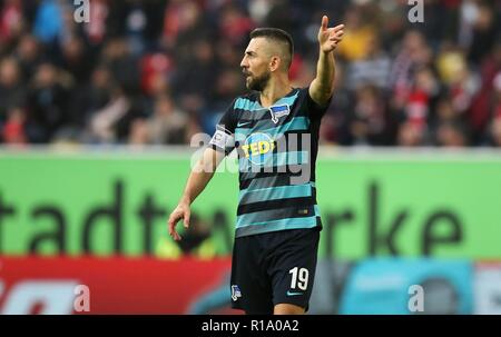 Düsseldorf Düsseldorf, Deutschland. 10 Nov, 2018. firo: 10.11.2018 Fußball, Fußball: 1. Bundesliga, Saison 2018/2019 Fortuna Einrichtung des Seldorf Düsseldorf - Hertha BSC Berlin Hertha Vedad IbiÃ¡eviA ‡, Ibisevic, Geste, Gestik, | Verwendung der weltweiten Kredit: dpa/Alamy leben Nachrichten Stockfoto