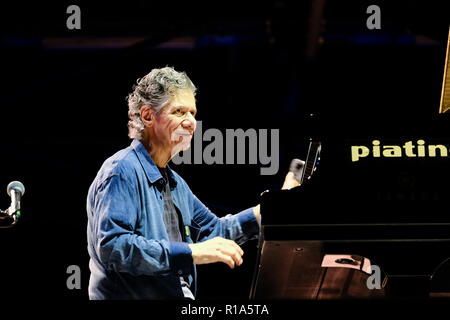 Torino, Italien. 09 Nov, 2018. Chick Corea spielt auf der Bühne OGR Jazz Music Club, Turin. Credit: Bruno Brizzi/Pacific Press/Alamy leben Nachrichten Stockfoto