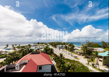 Majuro Innenstadt Luftaufnahme, Central Business District, Marshallinseln, Mikronesien, Ozeanien, South Pacific Ocean. Azurblau türkis Atoll Lagune Stockfoto