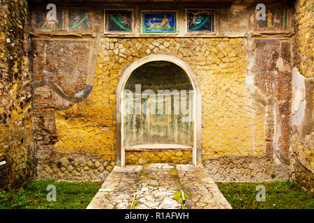 Casa Dello Scheletro auf die Ruinen von Herculaneum in der Nähe von Neapel in Italien. Stockfoto