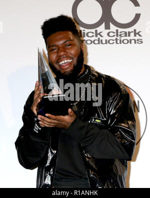 2018 American Music Awards Presse auf der Microsoft Theater am 9. Oktober 2018 in Los Angeles, CA bietet: Khalid Wo: Los Angeles, Kalifornien, Vereinigte Staaten, wenn: 10 Okt 2018 Credit: Nicky Nelson/WENN.com Stockfoto