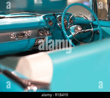 Innenraum des Luxus Oldtimer Nahaufnahme Stockfoto