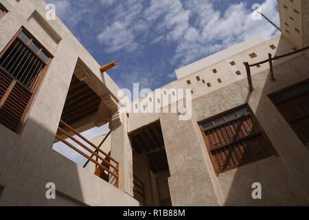 Blick aus dem Innenhof des Al Alawi Haus, gelegen auf dem Pearl Trail, Muharraq, Königreich Bahrain Stockfoto