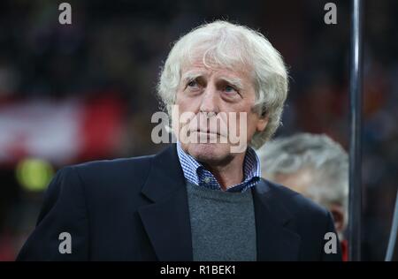 Düsseldorf Düsseldorf, Deutschland. 10 Nov, 2018. firo: 10.11.2018 Fußball, Fußball: 1. Bundesliga, Saison 2018/2019 Fortuna Düsseldorf Düsseldorf - Hertha BSC Berlin 4:1 Fortuna Sport Direktor Erich Rutemoller, Rutemoeller, | Nutzung der weltweiten Kredit: dpa/Alamy leben Nachrichten Stockfoto