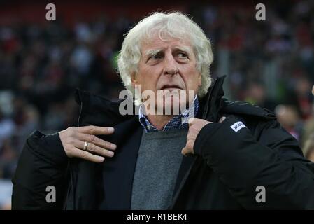 Düsseldorf Düsseldorf, Deutschland. 10 Nov, 2018. firo: 10.11.2018 Fußball, Fußball: 1. Bundesliga, Saison 2018/2019 Fortuna Düsseldorf Düsseldorf - Hertha BSC Berlin 4:1 Fortuna Sport Direktor Erich Rutemoller, Rutemoeller, | Nutzung der weltweiten Kredit: dpa/Alamy leben Nachrichten Stockfoto