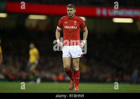 Cardiff, Großbritannien. 10 Nov, 2018. Dan Biggar von Wales. Wales v Australien, unter Rüstung Serie Herbst internationale Rugby Spiel im Fürstentum Stadium in Cardiff, Wales, Großbritannien am Samstag, den 10. November 2018. pic von Andrew Obstgarten/Alamy Leben Nachrichten BITTE BEACHTEN SIE FÜR REDAKTIONELLE VERWENDEN SIE NUR BILD VERFÜGBAR. Stockfoto