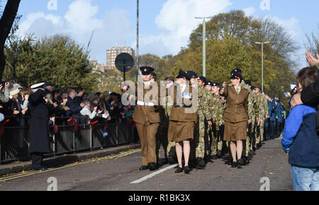 Brighton UK 11. November 2018 - Der Akt der Trauerfeier am Brighton war Memorial statt. Es ist der 100. Jahrestag heute vom Ende des Ersten Weltkriegs am 11. November 1918. Foto: Simon Dack Credit: Simon Dack/Alamy leben Nachrichten Stockfoto