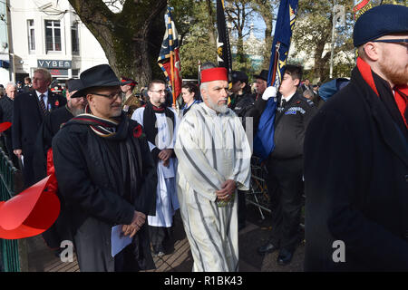 Brighton UK 11. November 2018 - alle Glaubensrichtungen vertreten waren bei der Trauerfeier am Brighton war Memorial statt. Es ist der 100. Jahrestag heute vom Ende des Ersten Weltkriegs am 11. November 1918. Foto: Simon Dack Credit: Simon Dack/Alamy leben Nachrichten Stockfoto