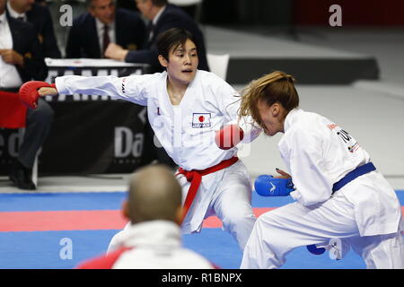 Madrid, Spanien. 9 Nov, 2018. Natsumi Kawamura (JPN) Karate: Kawamura Kampf um die Tunesien team-player Beim Kumite team Female 2. Runde in der 'WKF 24 Karate Weltmeisterschaft Madrid 2018' an der WiZink Zentrum in Madrid, Spanien. Credit: mutsu Kawamori/LBA/Alamy leben Nachrichten Stockfoto