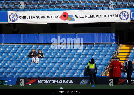 London, Großbritannien. 11. Nov 2018. London, Großbritannien. 11. Nov 2018. Während der Premier League Spiel zwischen Chelsea und den FC Everton an der Stamford Bridge, London, England am 11. November 2018. Foto von Carlton Myrie. Nur die redaktionelle Nutzung, eine Lizenz für die gewerbliche Nutzung erforderlich. Keine Verwendung in Wetten, Spiele oder einer einzelnen Verein/Liga/player Publikationen. Credit: UK Sport Pics Ltd/Alamy Live News Credit: UK Sport Pics Ltd/Alamy leben Nachrichten Stockfoto