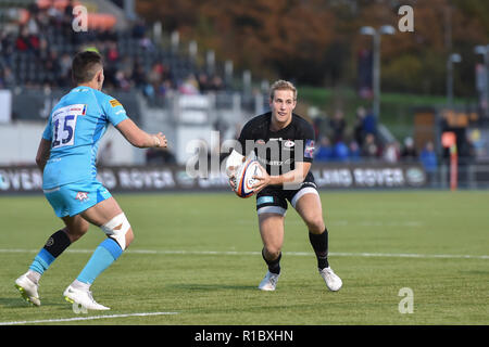 London, Großbritannien. 11. Nov 2018. Max Malins der Sarazenen in Aktion während der Premiership Rugby Cup Runde 3 Match zwischen Sarazenen und Worcester Warriors bei Allianz Park am Sonntag, den 11. November 2018. LONDON ENGLAND. (Nur redaktionelle Nutzung, eine Lizenz für die gewerbliche Nutzung erforderlich. Keine Verwendung in Wetten, Spiele oder einer einzelnen Verein/Liga/player Publikationen.) Credit: Taka Wu/Alamy leben Nachrichten Stockfoto