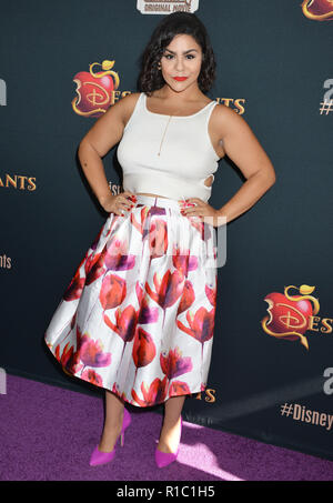 {Filename base} bei der Premiere von Disney's "escendants' an der Walt Disney Studios Theater am 24. Juli 2015 in Burbank, Kalifornien. Jessica Garcia 067 Veranstaltung in Hollywood Leben - Kalifornien, Red Carpet Event, USA, Filmindustrie, Prominente, Fotografie, Bestof, Kunst, Kultur und Unterhaltung, Topix prominente Mode, Besten, Hollywood Leben, Event in Hollywood Leben - Kalifornien, Roter Teppich und backstage, Film Stars, TV Stars, Musik, Promis, Topix, Bestof, Kunst, Kultur und Unterhaltung, vertikal, eine Person, Fotografie, Mode, volle Länge, 2014 Anfrage tsuni @ Gamma-US Stockfoto