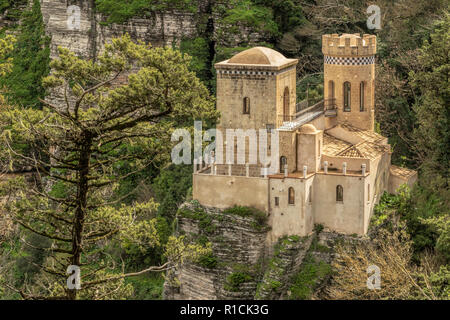 Blick auf Schloss Pepoli, Sizilien Schloss auf dem Monte San Giuliano, Erice, Sicly, Süditalien. Stockfoto