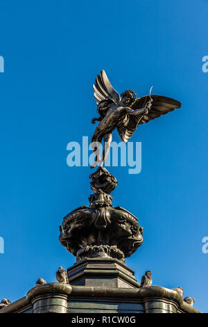 Eine typische Ansicht rund um den Piccadilly Circus Stockfoto