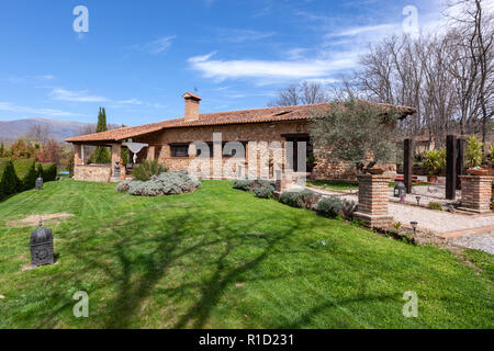 Ländliche Unterkünfte La Casona de Valfrío, Cuacos de Yuste, Provinz Cáceres, Extremadura, Spanien Stockfoto