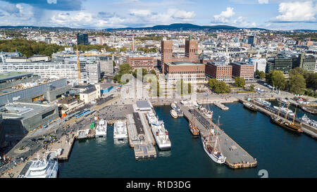 Rådhuset, Rathaus, Pipervika Bay, Oslo, Norwegen Stockfoto