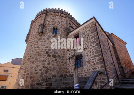 Fortaleza Iglesia de Nuestra Sra. de la Torre, Parador De Jarandilla de la Vera, mittelalterliche Burg, Extremadura, Spanien Stockfoto