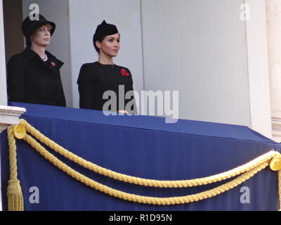 London, Großbritannien. 11. Nov 2018. Tag der Erinnerung Service am Ehrenmal DM 100. Geburtstag von WW1, London, UK Credit: NASTJA M/Alamy leben Nachrichten Stockfoto