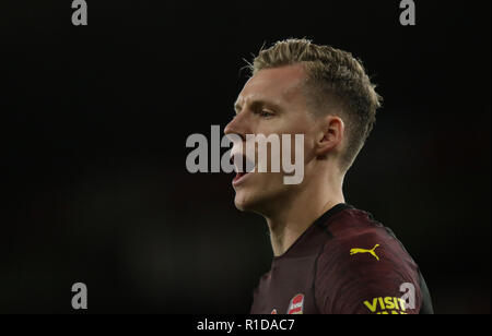 London, Großbritannien. 11. Nov 2018. Bernd Leno (A) im Arsenal v Wolverhampton Wanderers (Wölfe) die Englische Premier League Spiel im Emirates Stadium, London, am 11. November 2018. ** Dieses Bild ist für die redaktionelle Nutzung nur ** Quelle: Paul Marriott/Alamy leben Nachrichten Stockfoto