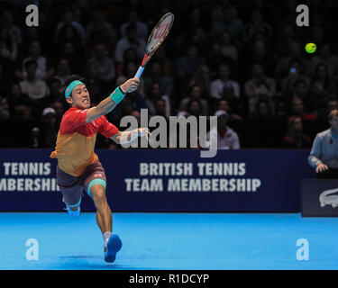 London, Großbritannien. 11 Nov, 2018. Die Apt-Finale; Roger Federer vs Kei Nishikori; Kei Nishikori auf Hochtouren Credit: Romena Fogliati/News Bilder Credit: Aktuelles Bilder/Alamy leben Nachrichten Stockfoto
