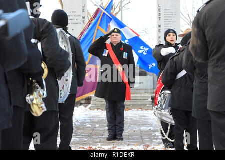 Quebec, Kanada 11/11/2018. Erinnerung Tag der Parade und die Zeremonie in der Stadt von Joliette Stockfoto