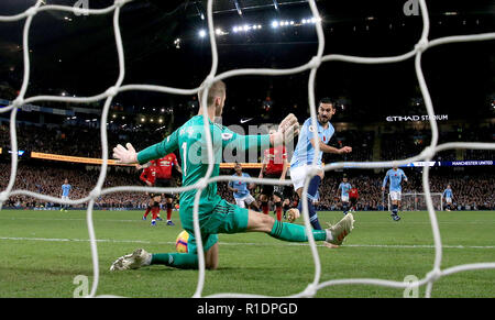 Von Manchester City Ilkay Gundogan Kerben dritten Ziel seiner Seite des Spiels Kerben dritten Ziel seiner Seite des Spiels während der Premier League Match an der Etihad Stadium, Manchester. Stockfoto