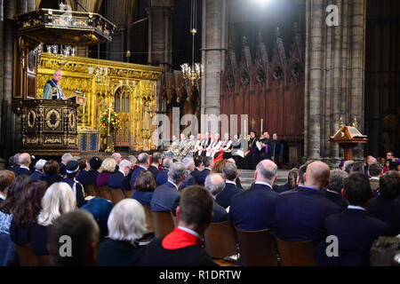 Erzbischof von Canterbury Justin Welby macht eine Adresse während einer Nationalen Service das 100-jährige Jubiläum des Waffenstillstandes am Westminster Abbey, London zu markieren. Stockfoto