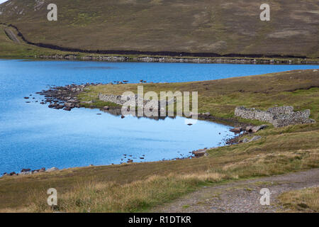 Weg zu Culswick Broch, Festland, Shetland, Großbritannien Stockfoto