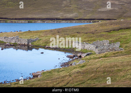 Weg zu Culswick Broch, Festland, Shetland, Großbritannien Stockfoto