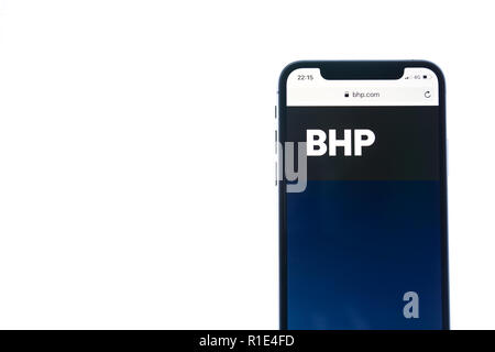 SOLOTHURN, Schweiz - 11 November, 2018: BHP-Logo auf einem modernen Smartphone angezeigt Stockfoto