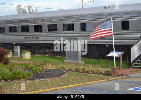 Brunnen und Garten in Sweetwater, TN Square Stockfoto