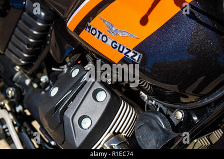 Eine Moto Guzzi V 7 Motorradhalterung Nahaufnahme Stockfoto