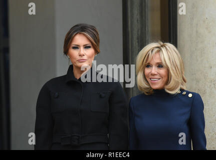 November 10, 2018 - Paris, Frankreich: Die Frau des französischen Präsidenten Emmanuel Längestrich, Brigitte längestrich begegnet uns erste Dame Melania Trump im Elysee-palast. Brigitte Längestrich recoit la First Lady americaine Melania Trump au Palais de l'Elysee. *** Frankreich/KEINE VERKÄUFE IN DEN FRANZÖSISCHEN MEDIEN *** Stockfoto