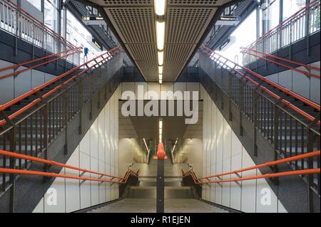 Wien, U-Bahnlinie U3, Station Johnstraße, ARCHITEKTENGRUPPE U-Bahn (AGU) Holzbauer, Marschalek, Ladstätter, Gantar - Wien, U-Bahnlinie U3, Station J Stockfoto