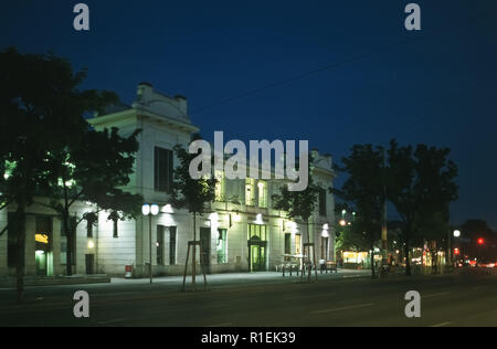 Wien, U-Bahn-Linie U6, Gürtellinie, früher Stadtbahn Station Josefstädter Straße - Wien, U-Bahn Linie U6, dem ehemaligen historischen Stadtbahn Stockfoto