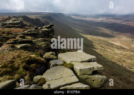 Am nördlichen Rand des Kinder Scout Plateau, Peak District National Park, Großbritannien Stockfoto