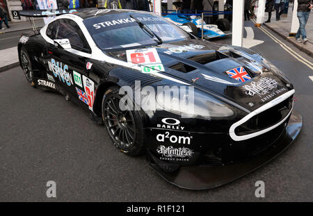 Drei Viertel Frontansicht eines 2005, Aston Martin DBR 9 / 04, Rennwagen auf Anzeige in der Regents Street Motor Show 2018 Stockfoto