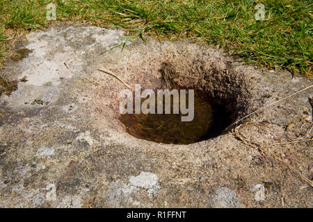 Gebäude aus Stein bleibt bei Chysauster Ancient Eisenzeit Dorf, in der Nähe von Penzance, Cornwall, England Stockfoto